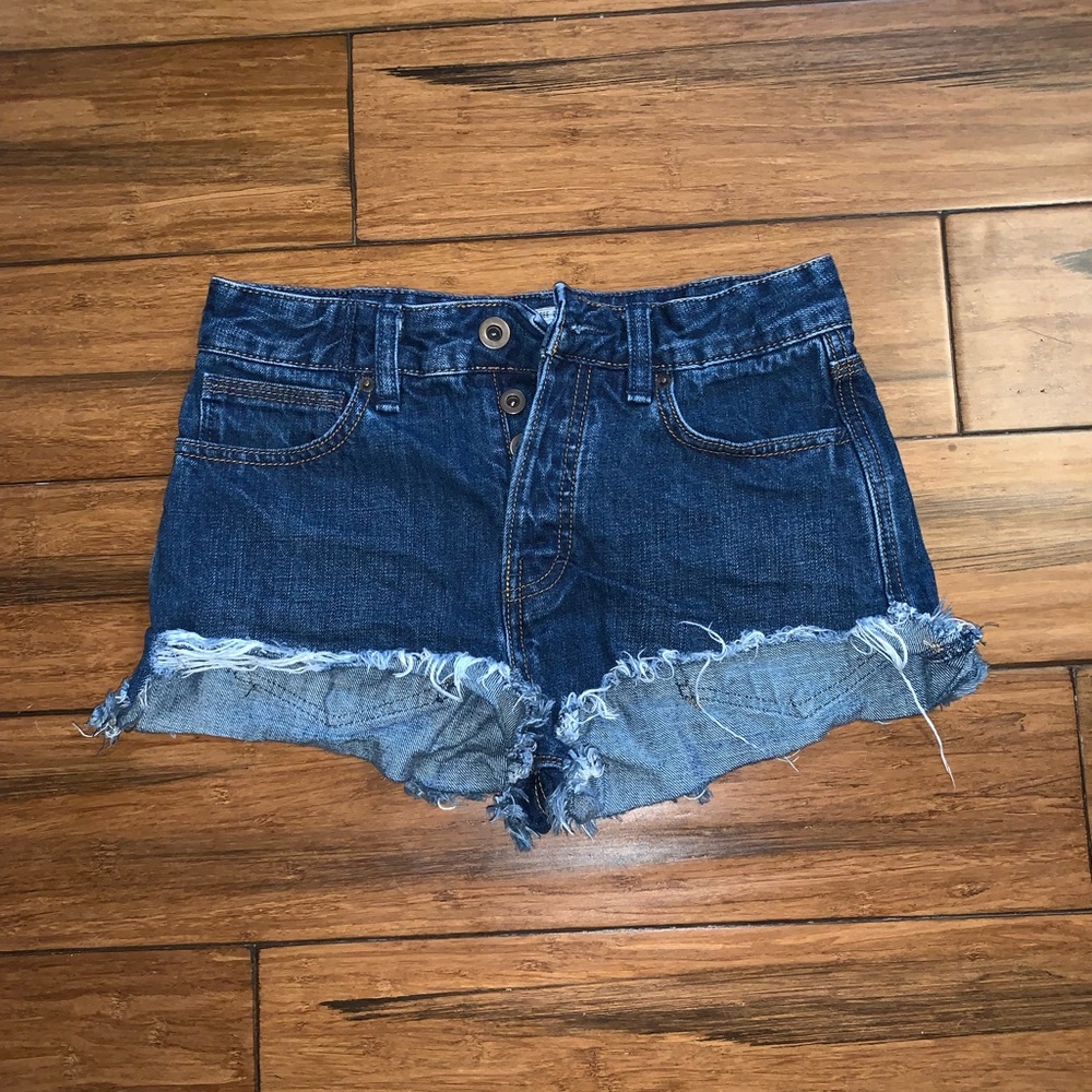 Free people denim shorts!! Size 25